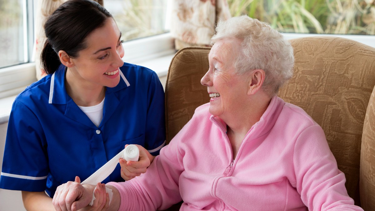 Benefits of Receiving Wound Care at Home