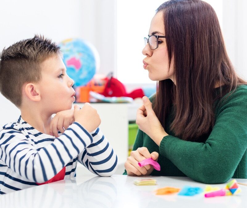 How Speech Therapists Support Feeding and Swallowing Safety