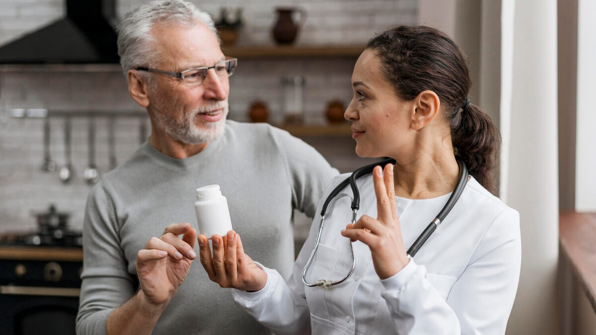 Doctor presenting recovery treatment 